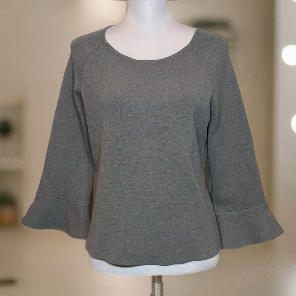 Ann Taylor Contemporary Gray Scoop Neck Bell Cuff Sleeve Knit Top Size M